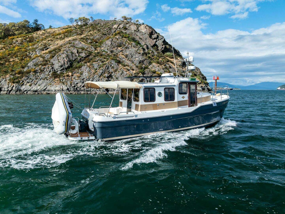 Ranger Tugs R-29 Yacht For Sale