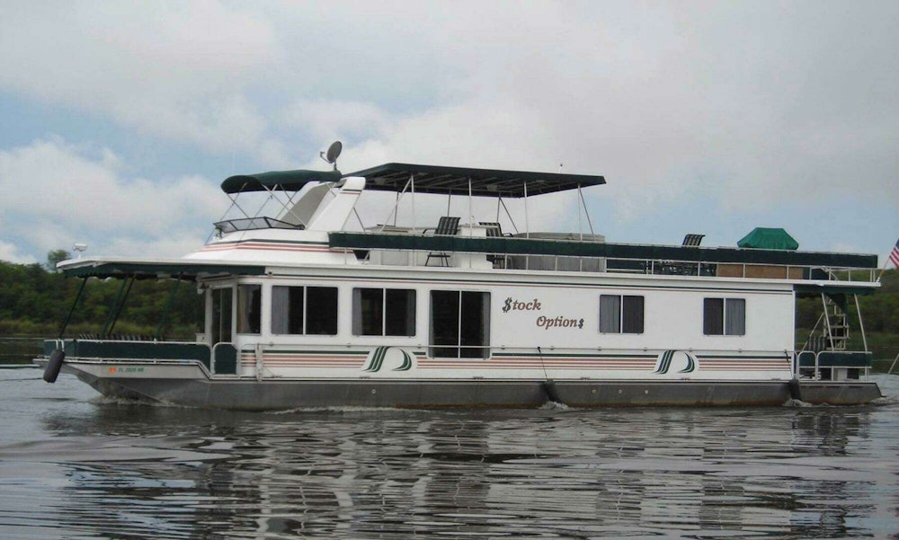 Stardust Cruisers 6816 Yacht For Sale