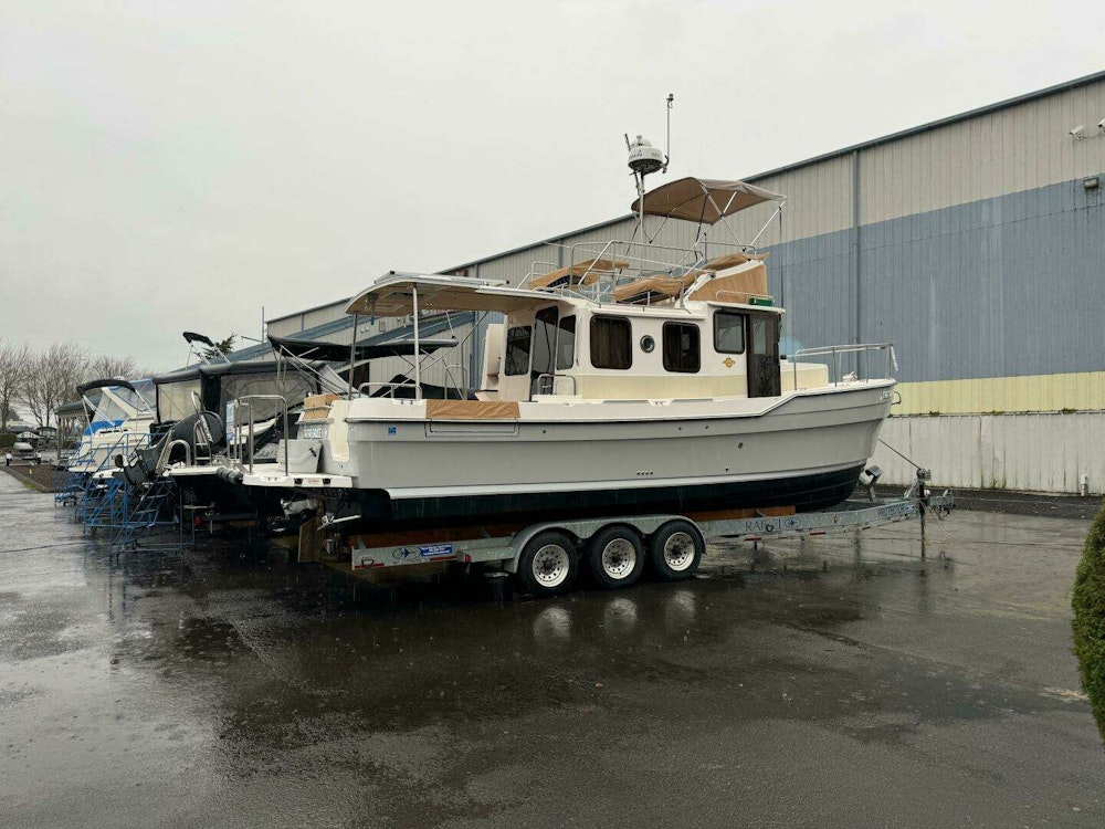 Ranger Tugs R-31CB Yacht For Sale