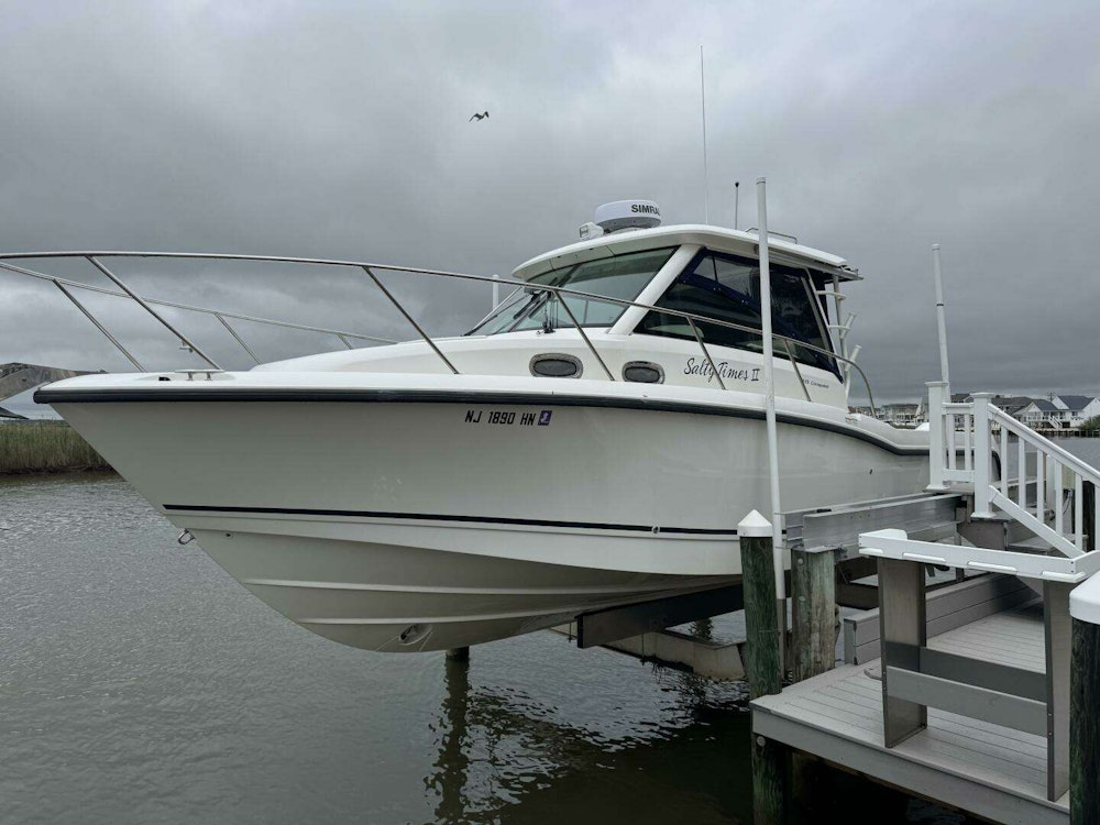 Boston Whaler 315 Conquest Yacht For Sale