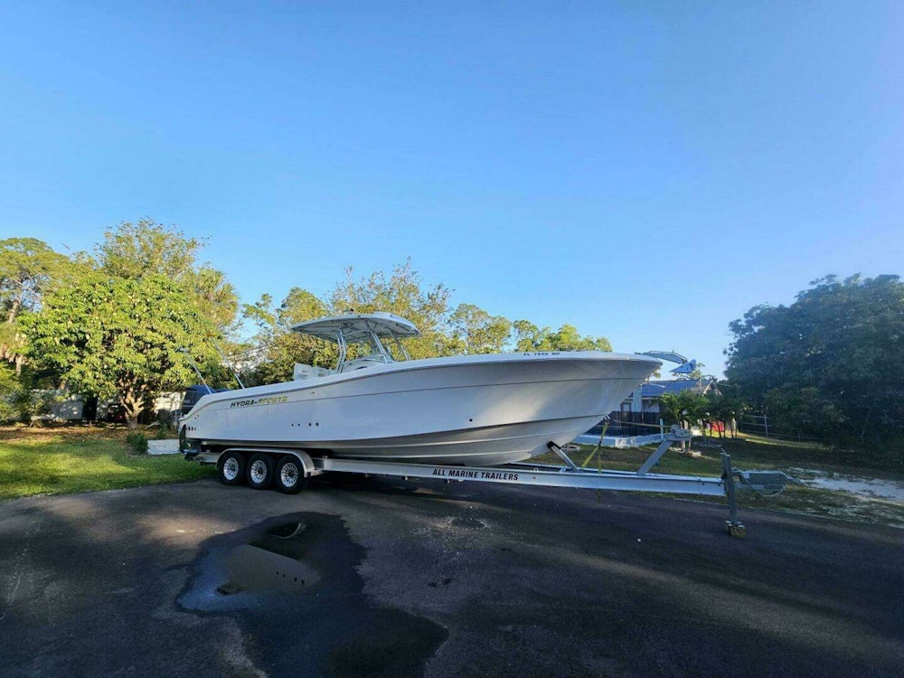 Hydra-Sports 33 Vector Yacht For Sale