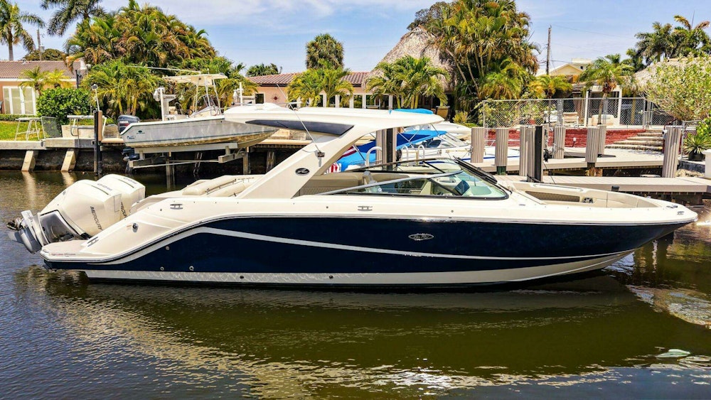 Sea Ray SLX 310 OB Yacht For Sale