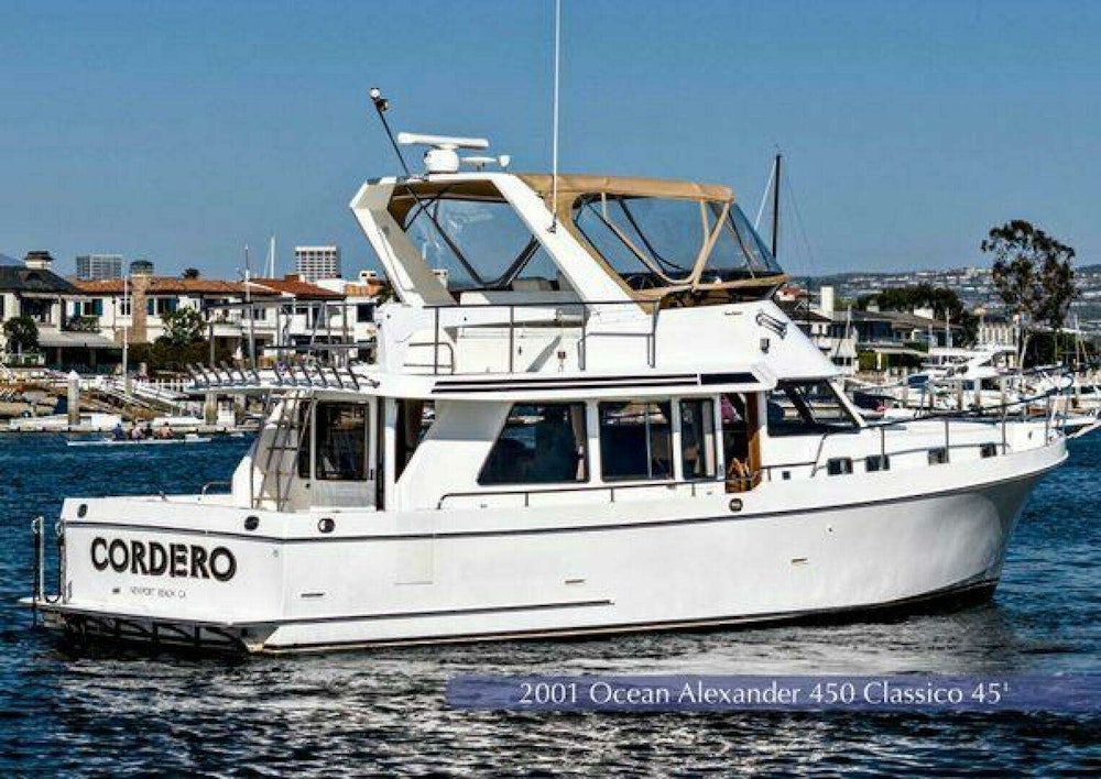 Ocean Alexander 450 Classico Sedan Yacht For Sale