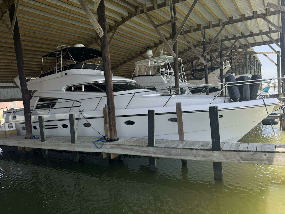 Johnson 56 High Tech Motor Yacht Yacht For Sale