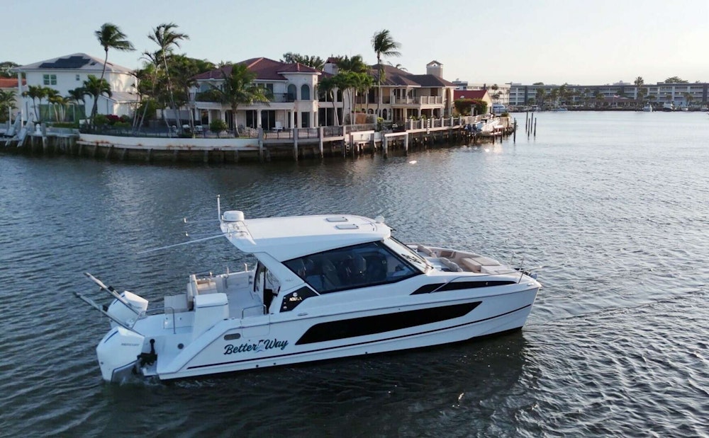 Aquila 36 Hydro Foil Yacht For Sale