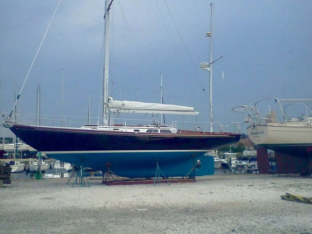 Hinckley Bermuda 40 Yawl Yacht For Sale
