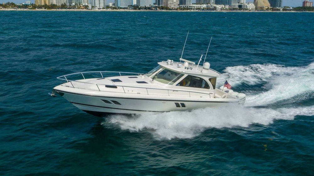 Intrepid 475 Sport yacht wheel house Yacht For Sale