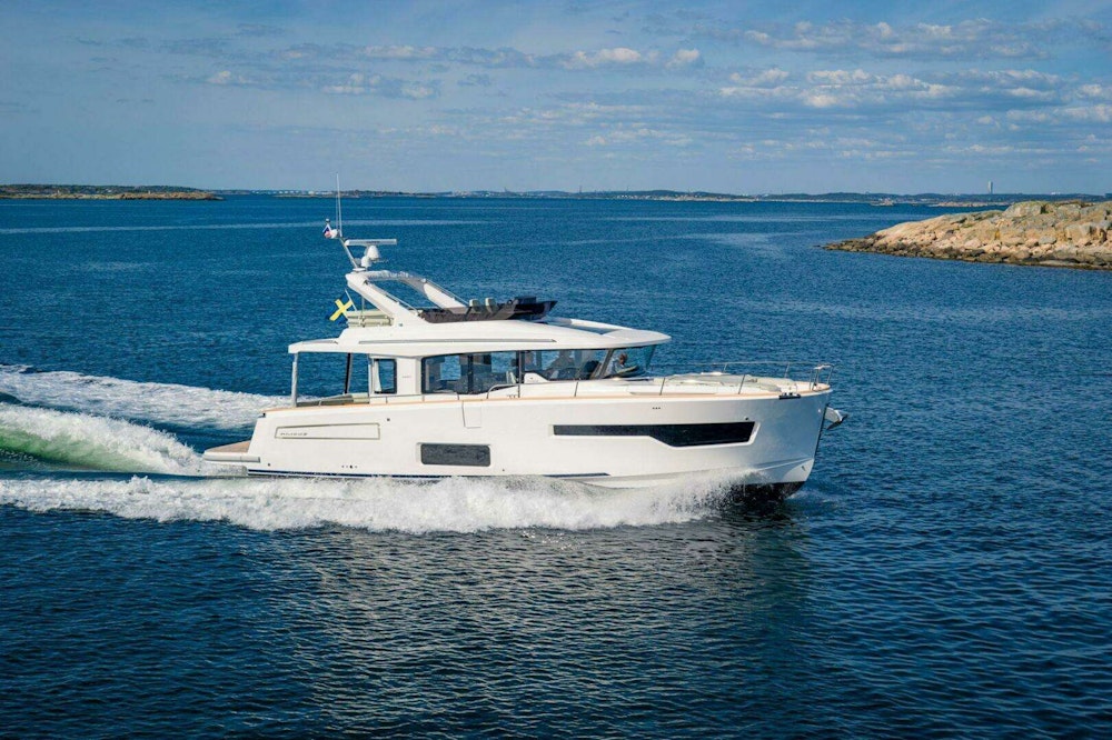 Nimbus 495 Flybridge Yacht For Sale