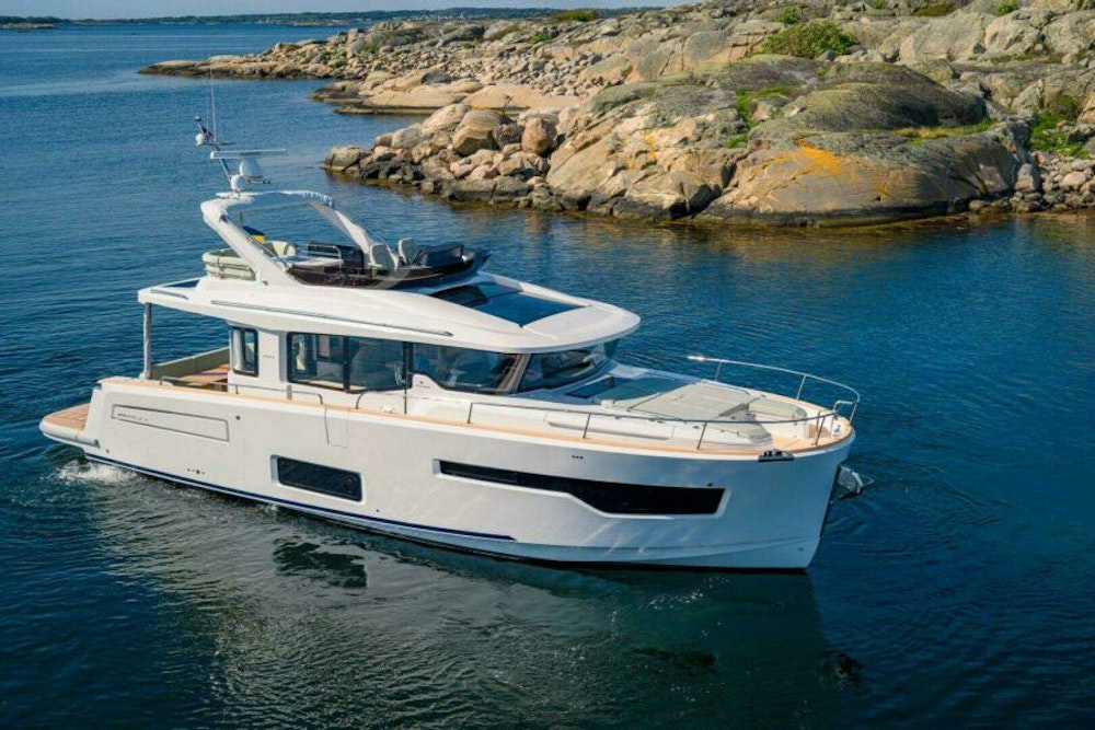 Nimbus 495 Flybridge Yacht For Sale
