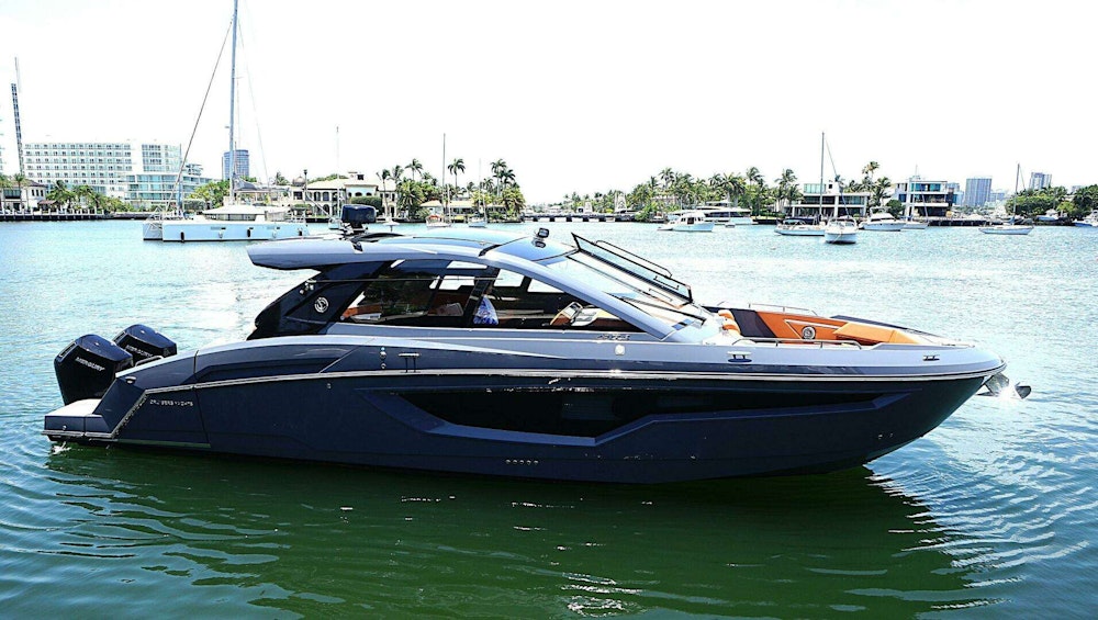 Cruisers Yachts 42 GLS OB Yacht For Sale