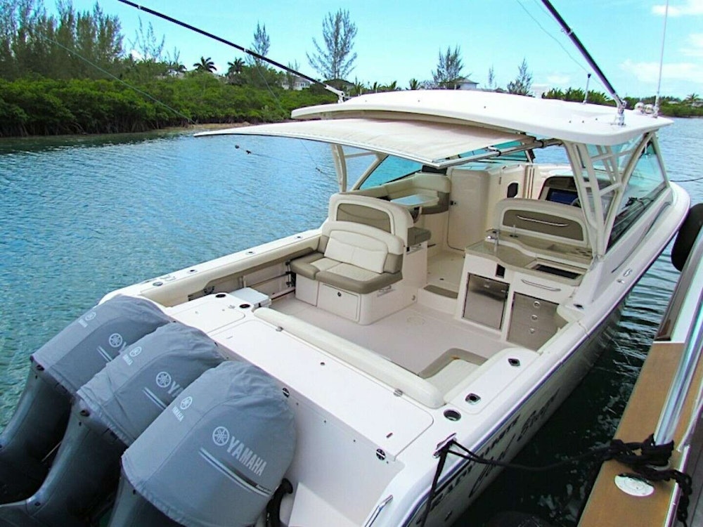 Grady-White Freedom 375 Yacht For Sale
