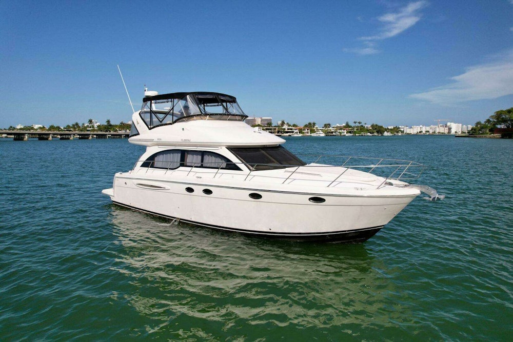 Meridian 411 Sedan Bridge Yacht For Sale