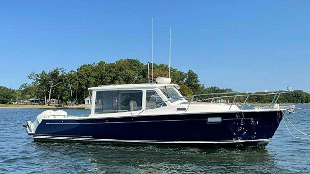 MJM 35z Yacht For Sale