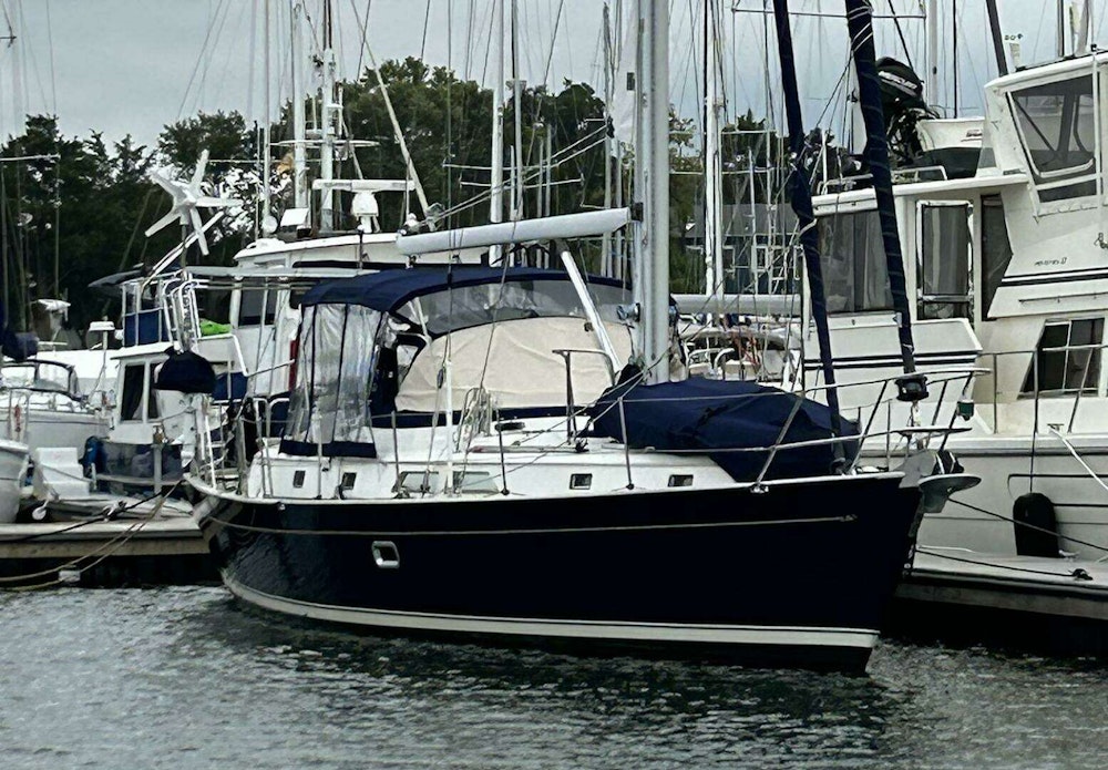 Passport 470 Yacht For Sale