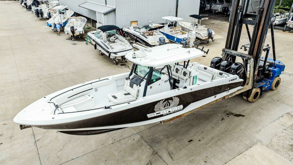Wellcraft 352 Fisherman Center Console Yacht For Sale