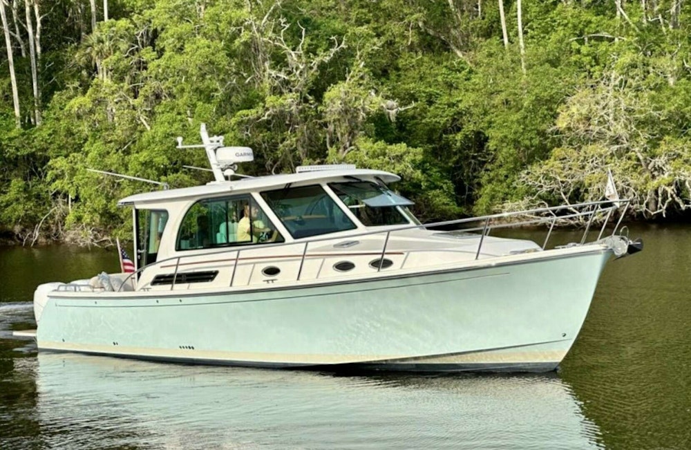 Back Cove 390 Yacht For Sale