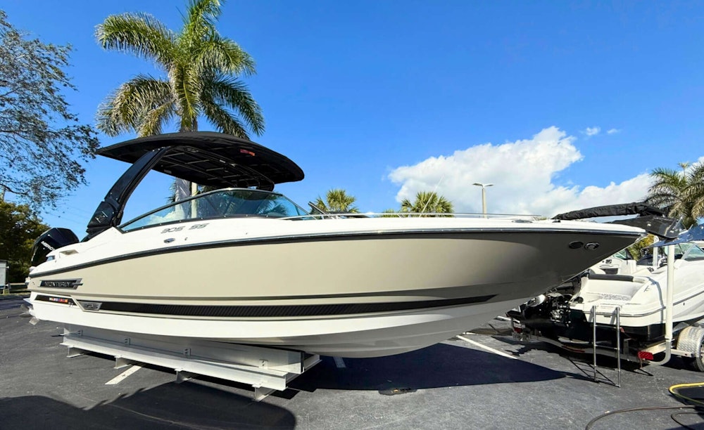 Monterey 305SS Yacht For Sale