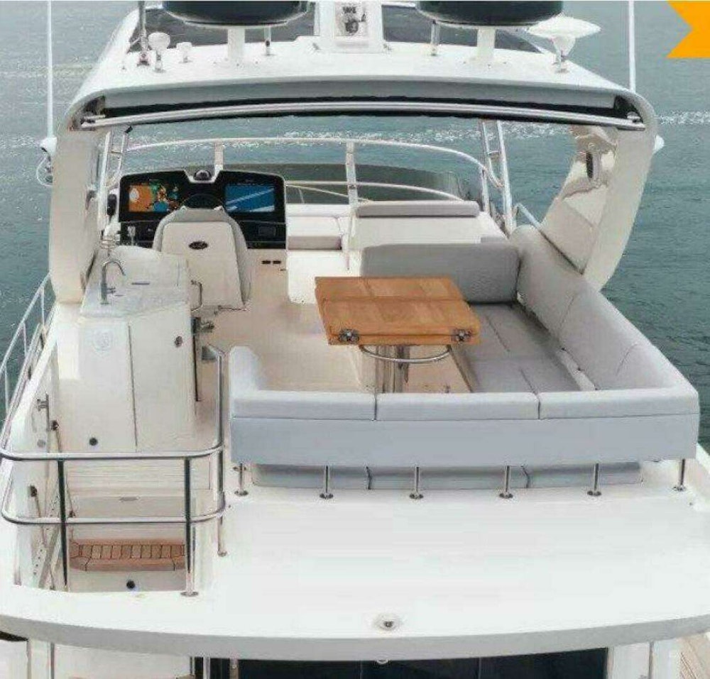Sea Ray L550 Fly Yacht For Sale