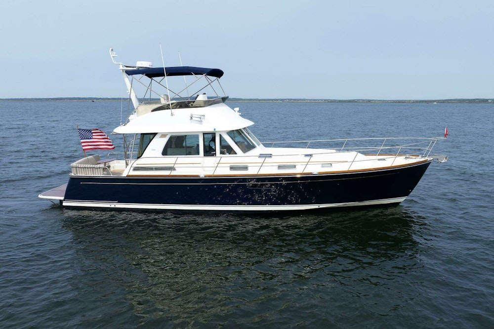 Sabre 48 Fly Bridge Yacht For Sale