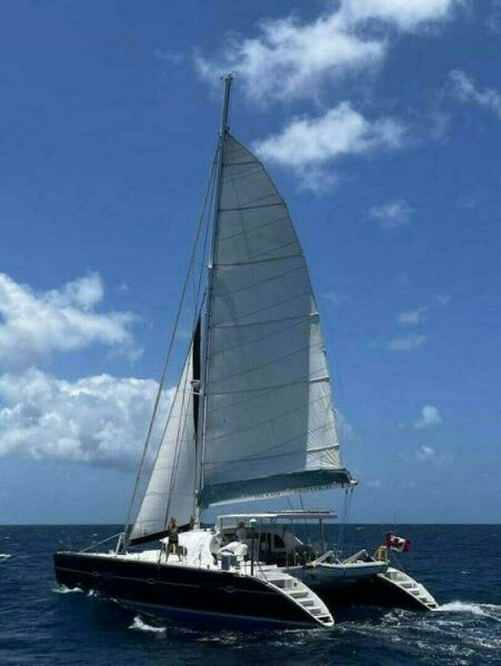 Lagoon 570 Yacht For Sale