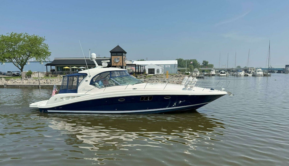 Sea Ray 440 Sundancer Yacht For Sale