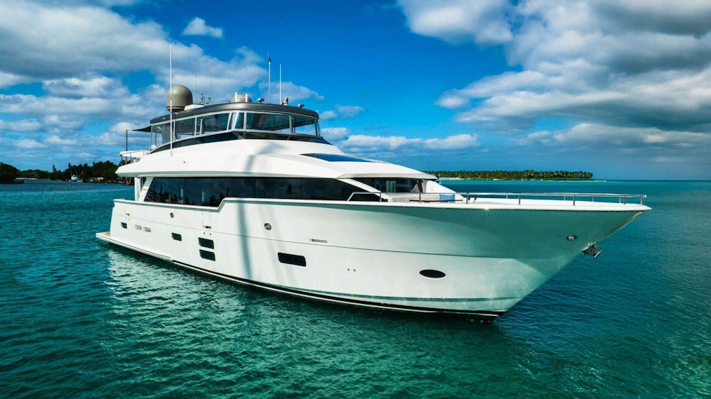 Hatteras Hatteras M90 Yacht For Sale
