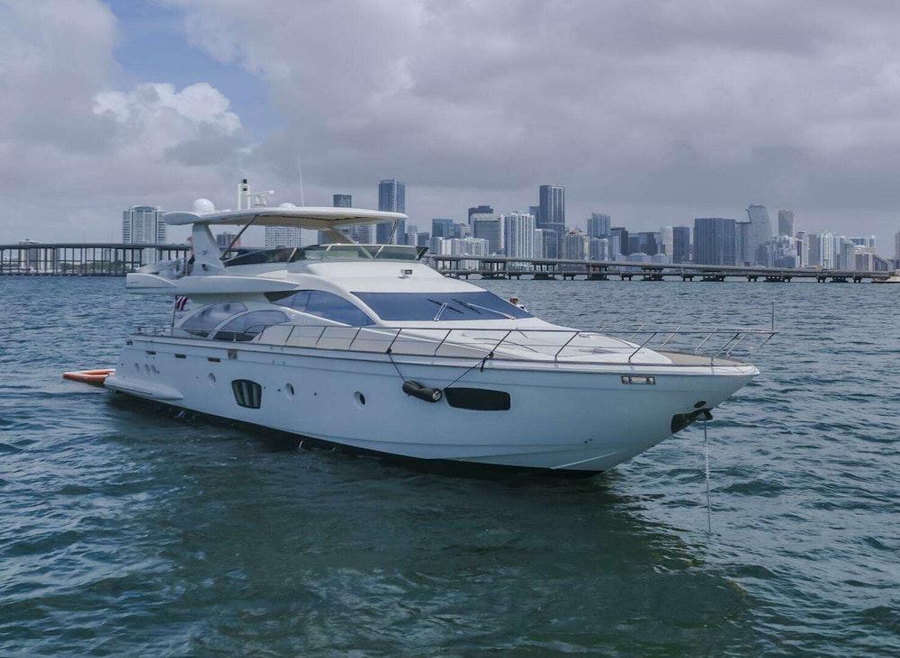 Azimut Flybridge Yacht For Sale