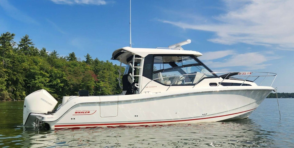 Boston Whaler 325 Conquest Yacht For Sale