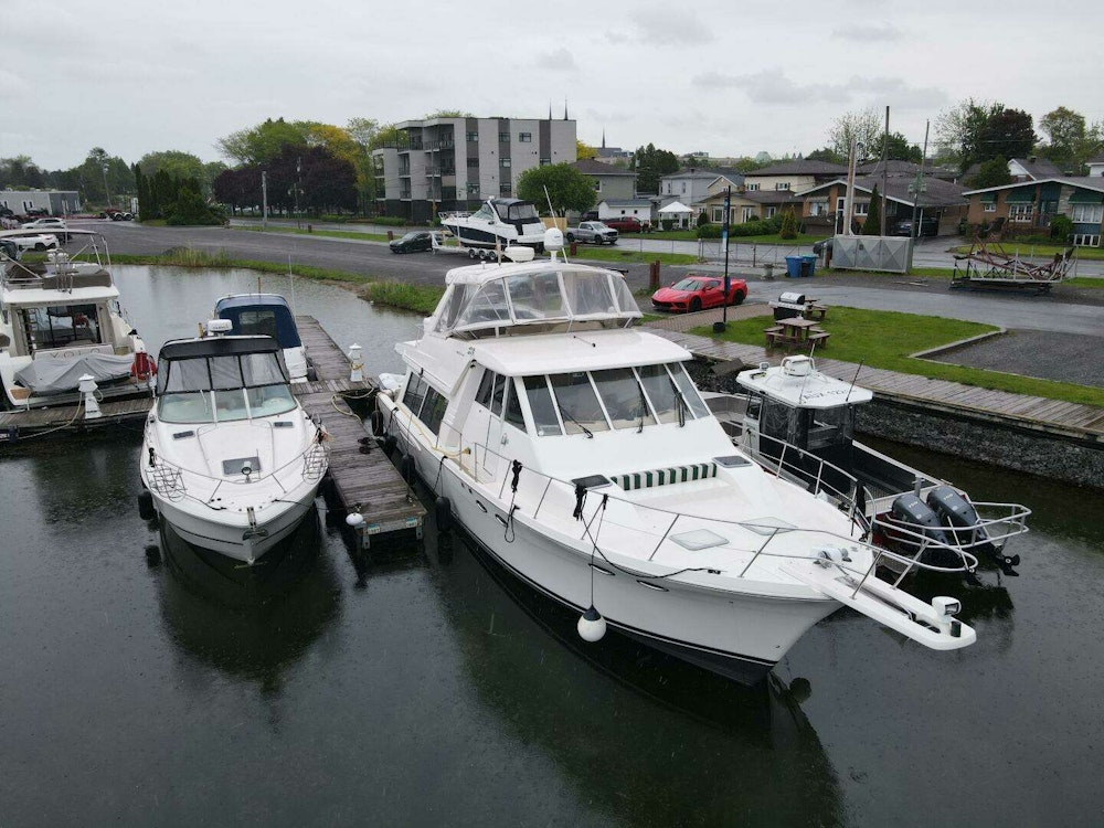 Meridian  Yacht For Sale