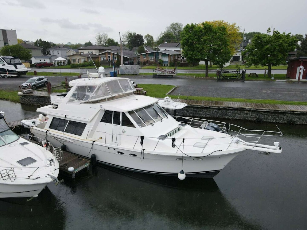Meridian  Yacht For Sale