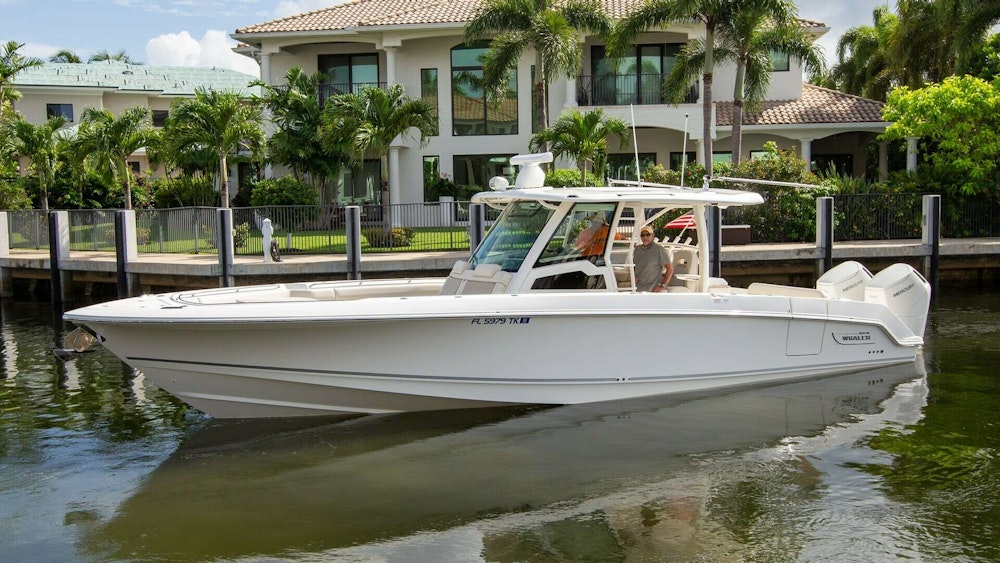 Boston Whaler 380 Outrage Yacht For Sale
