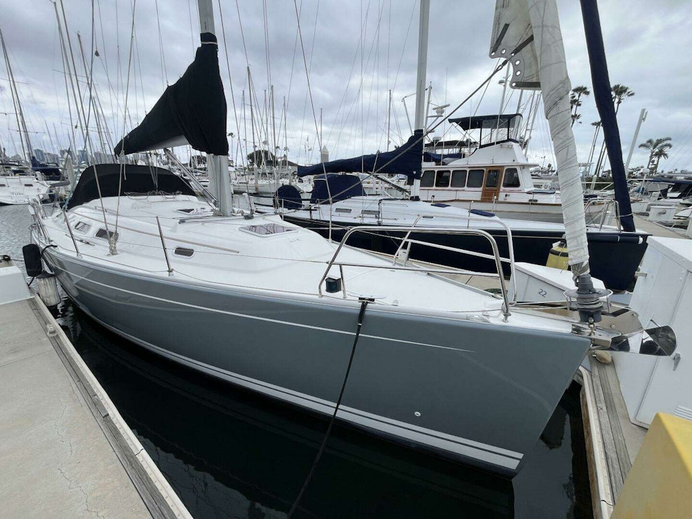 Hanse 370e Yacht For Sale