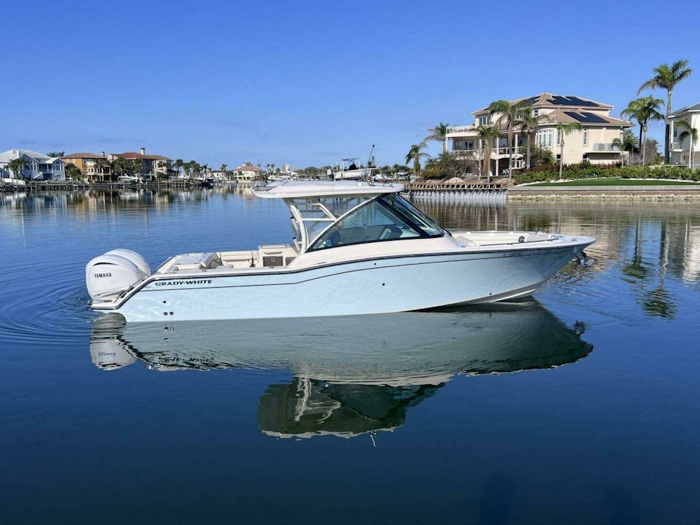 Grady-White Freedom 325 Yacht For Sale