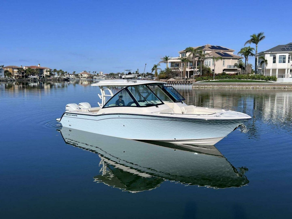 Grady-White Freedom 325 Yacht For Sale