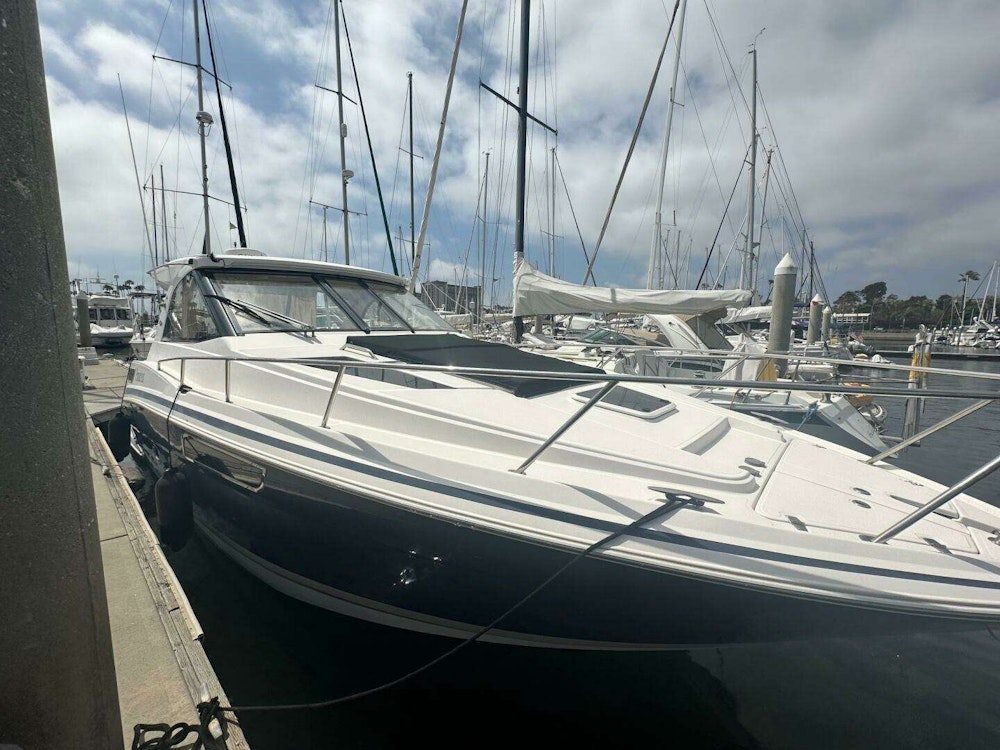 Regal 35 Sport Coupe Yacht For Sale