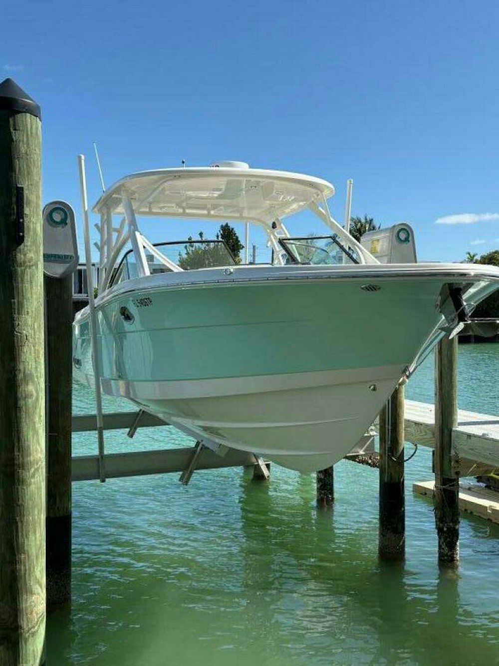 Robalo R317 Dual Console Yacht For Sale