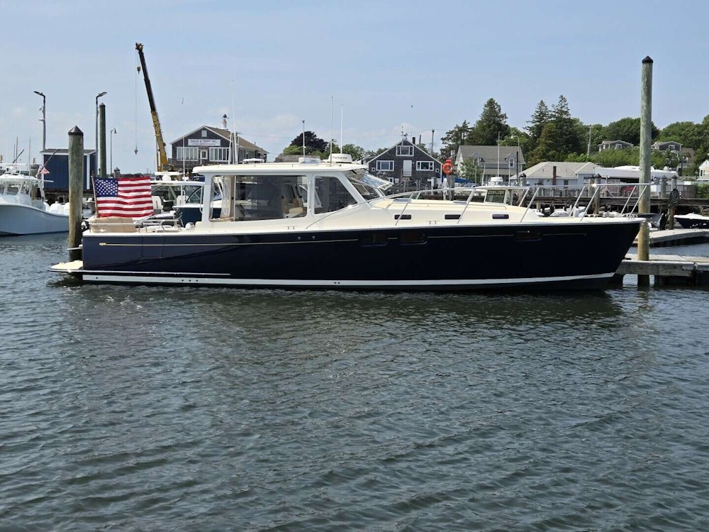 MJM 40z Yacht For Sale