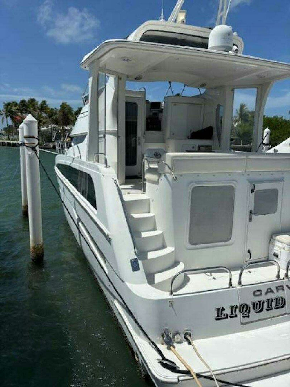 Carver 43 Motor Yacht Yacht For Sale
