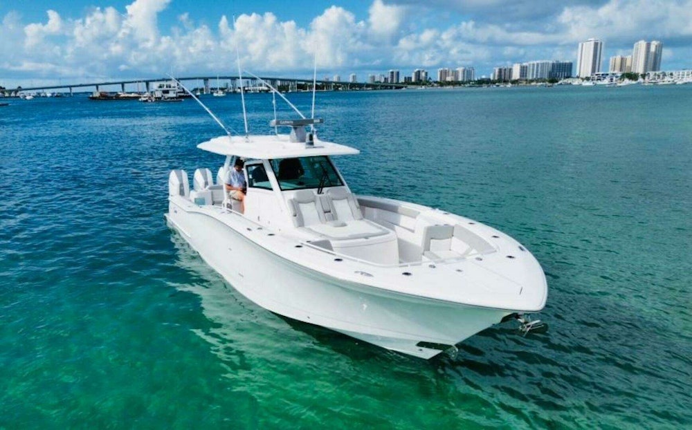 Scout 400 LXF Yacht For Sale