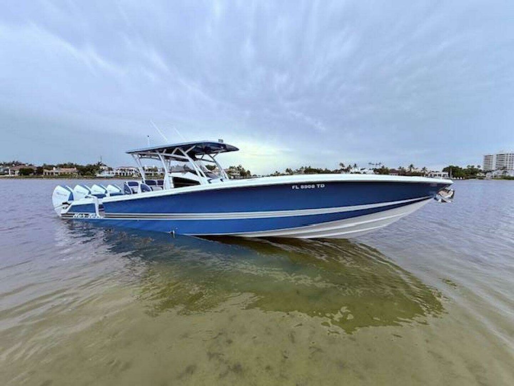 Nor-Tech 390 Sport Center Console Yacht For Sale