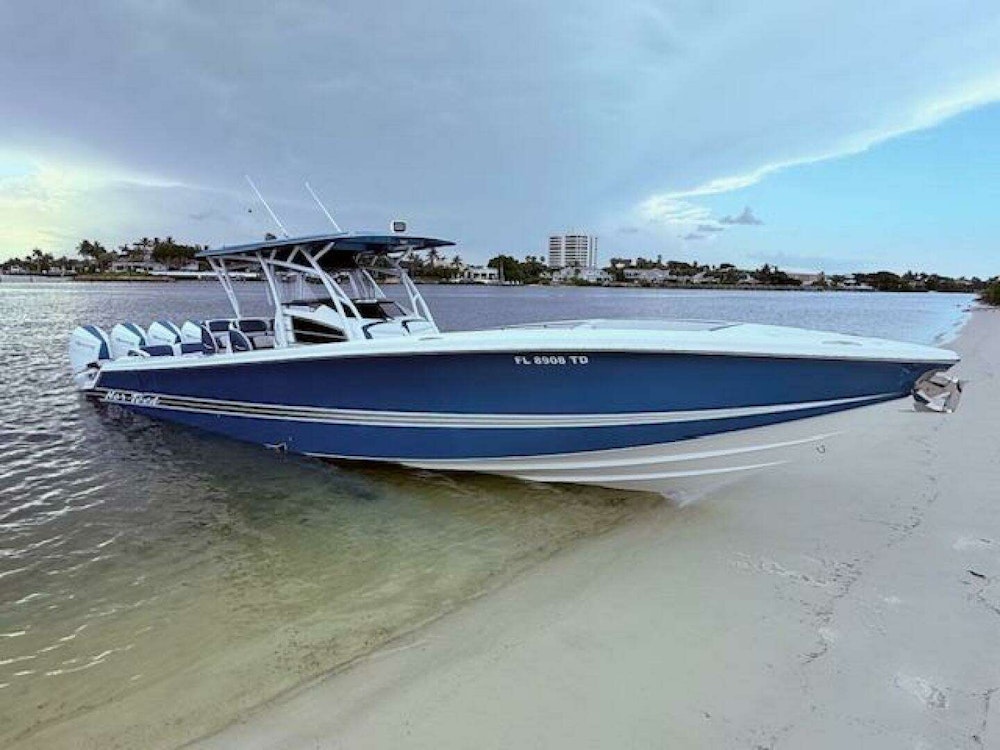 Nor-Tech 390 Sport Center Console Yacht For Sale