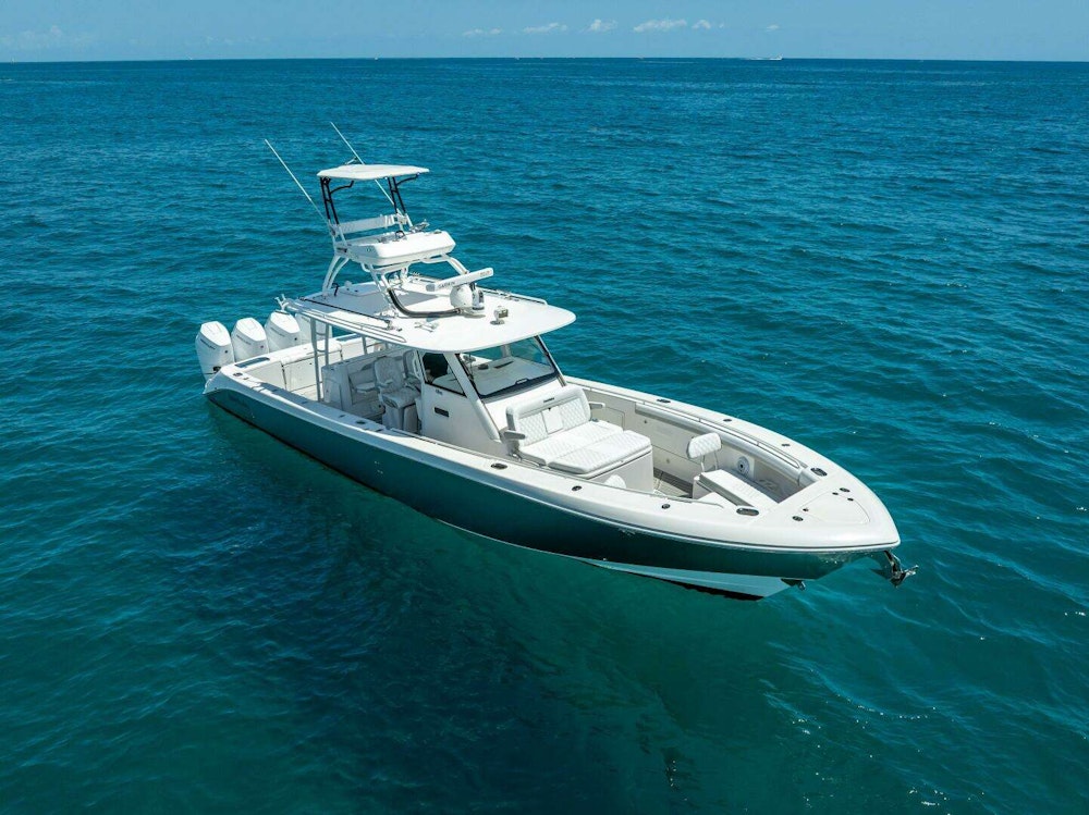 Everglades 435 Center Console Yacht For Sale