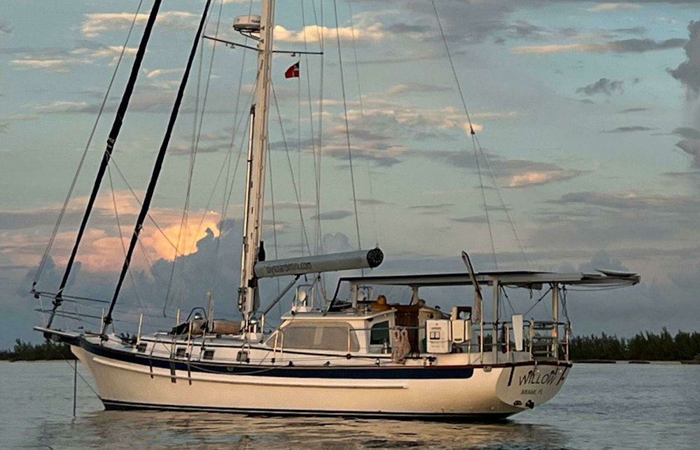 Cabo Rico 42 Pilothouse Yacht For Sale
