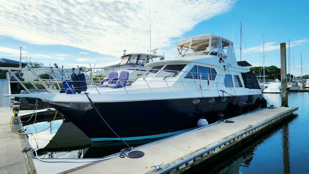 Navigator 4800 Classic Yacht For Sale