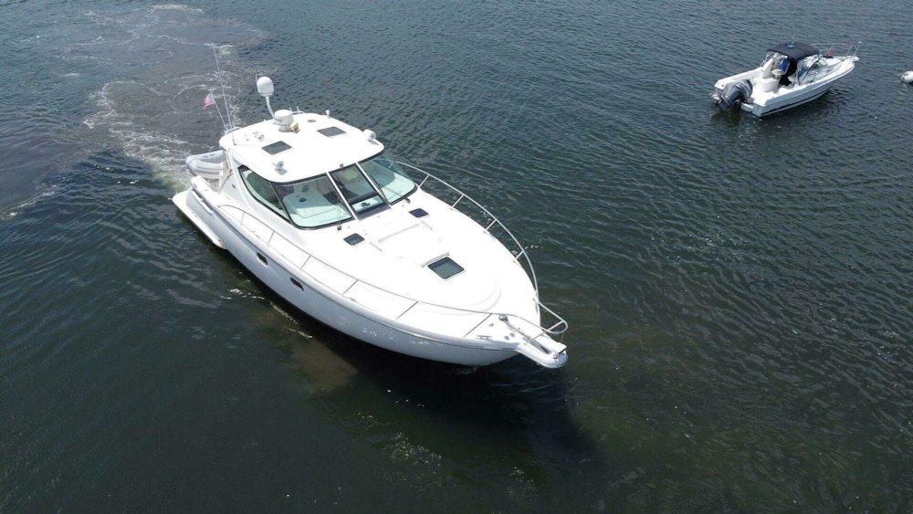 Tiara Yachts 43 Sovran Yacht For Sale