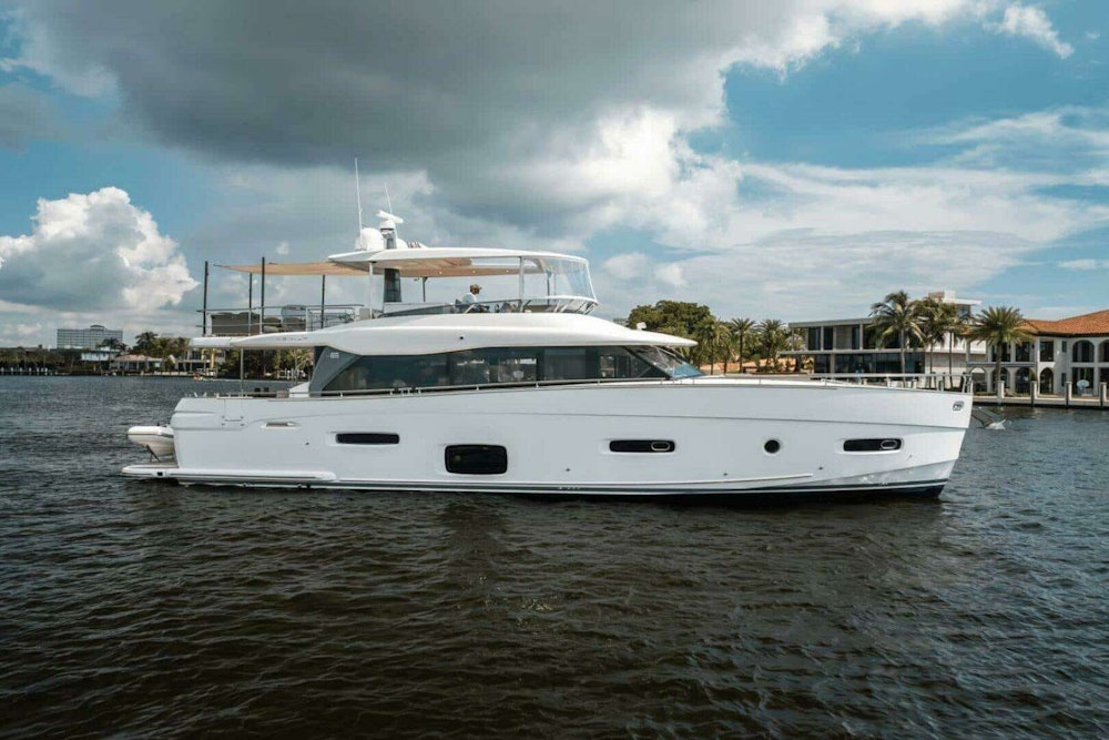 Azimut Magellano 66 Yacht For Sale