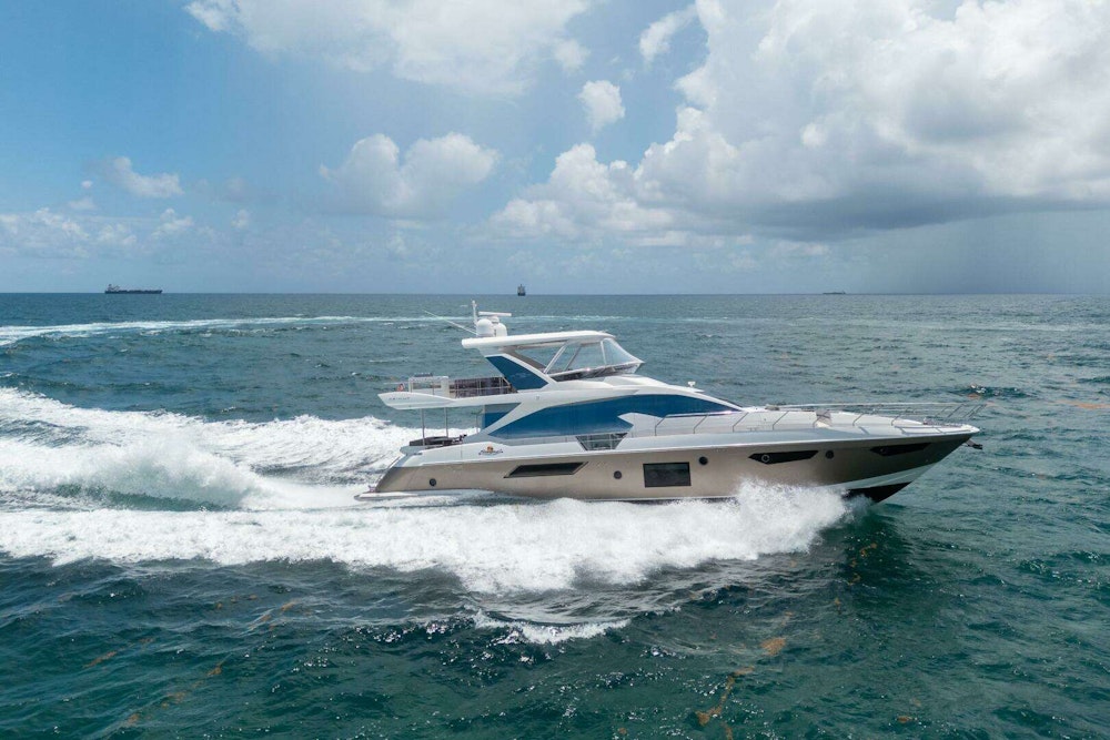 Azimut 72 Fly Yacht For Sale