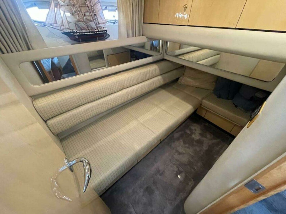 Sea Ray 480 Sedan Bridge Yacht For Sale