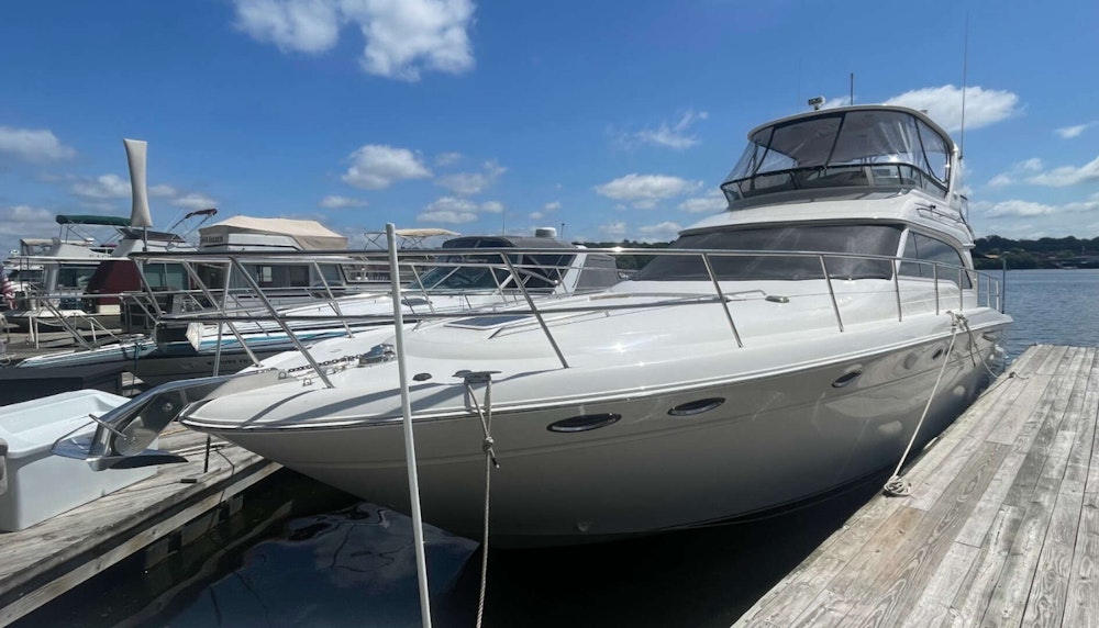 Sea Ray 480 Sedan Bridge Yacht For Sale