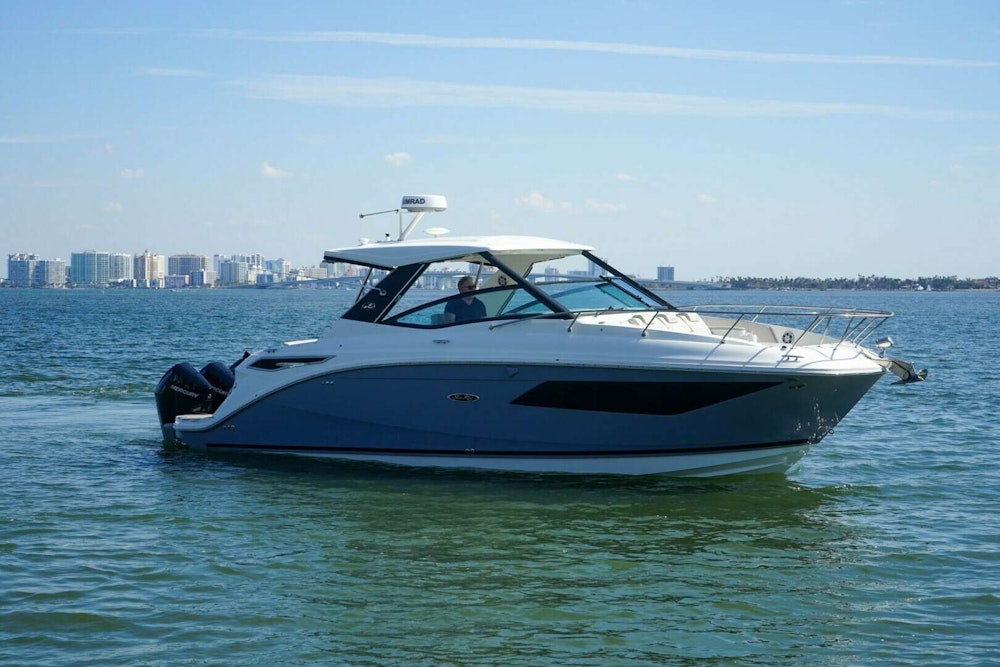 Sea Ray 320 Sundancer Outboard Yacht For Sale